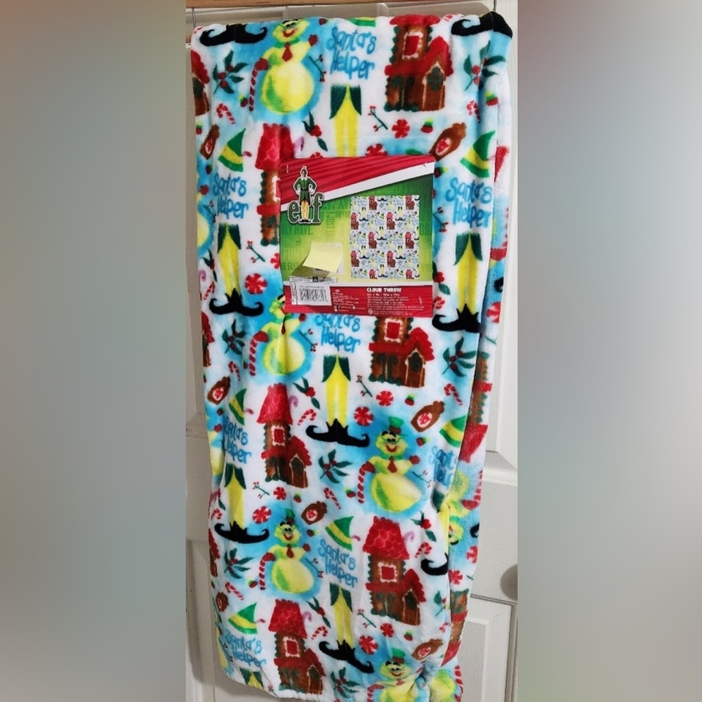 ELF Christmas Holiday SantasHelper Blanket Throw NEW
